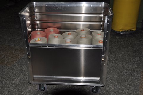 Aluminium trolley for the transport of bobbins